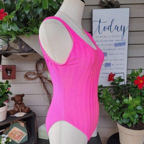 PACIFIC CONNECTIONS ♡ Gorgeous Vintage 1pc Pink Stripped Open Back Swimsuit 9/10 - Picture 8 of 17